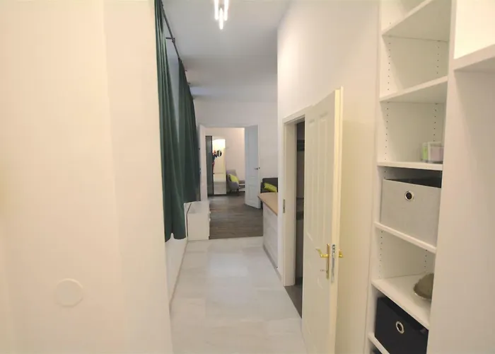 Appartement Prater & Center Mit Eigener Terrasse *